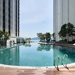 The Shore By Hf Suites